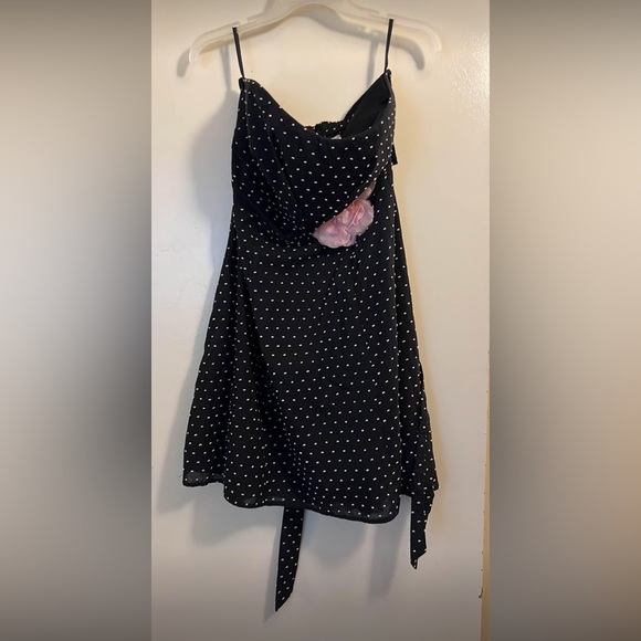 Maurices Dresses & Skirts - Strapless Maurices Flare Dress 🌸